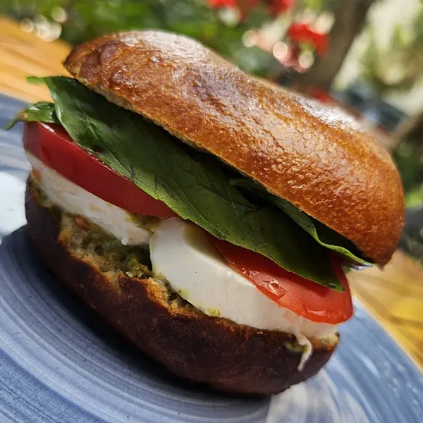 Mozarellalı Bagel Sade