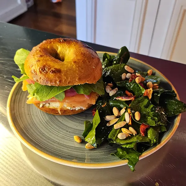 Somon Gravlakslı Bagel