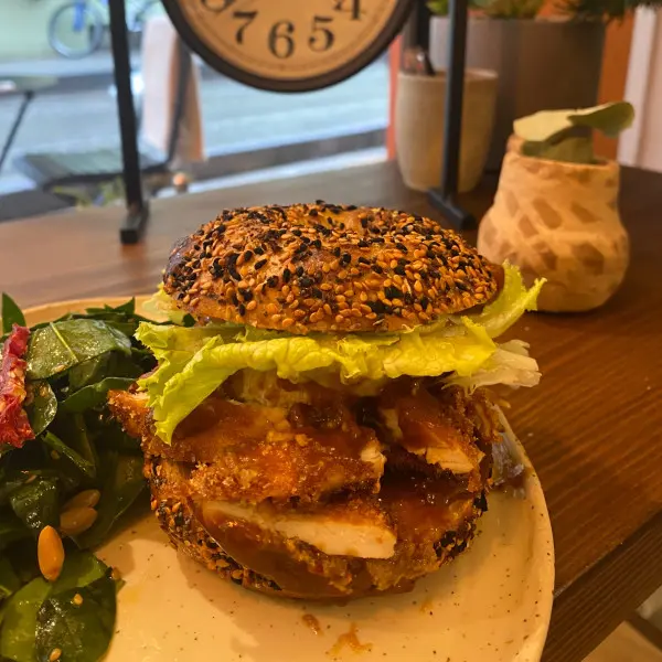 Teriyaki Soslu Tavuk Bagel